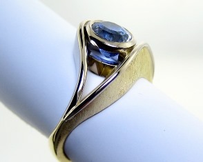 Textured sapphire ring