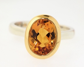 Oval citrine ring