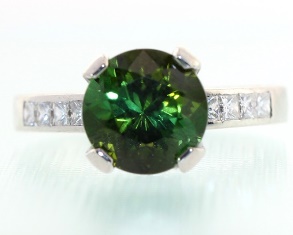 Round tourmaline ring