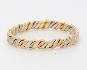 Tri-coloured gold band