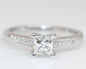 Princess cut diamond ring